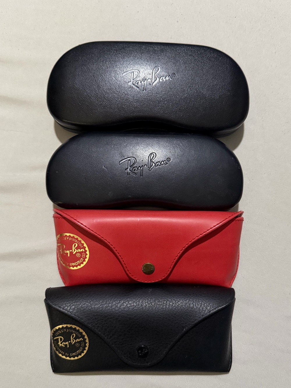 Ray-Ban Women’s Sunglass Cases in Black & Red Set